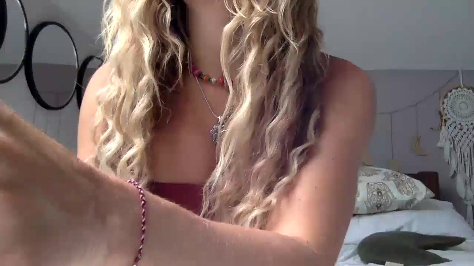 Gallery image thumbnail from Angeleska's myfreecams stream on, 08/17/2024, 15:50 image 19 of 20