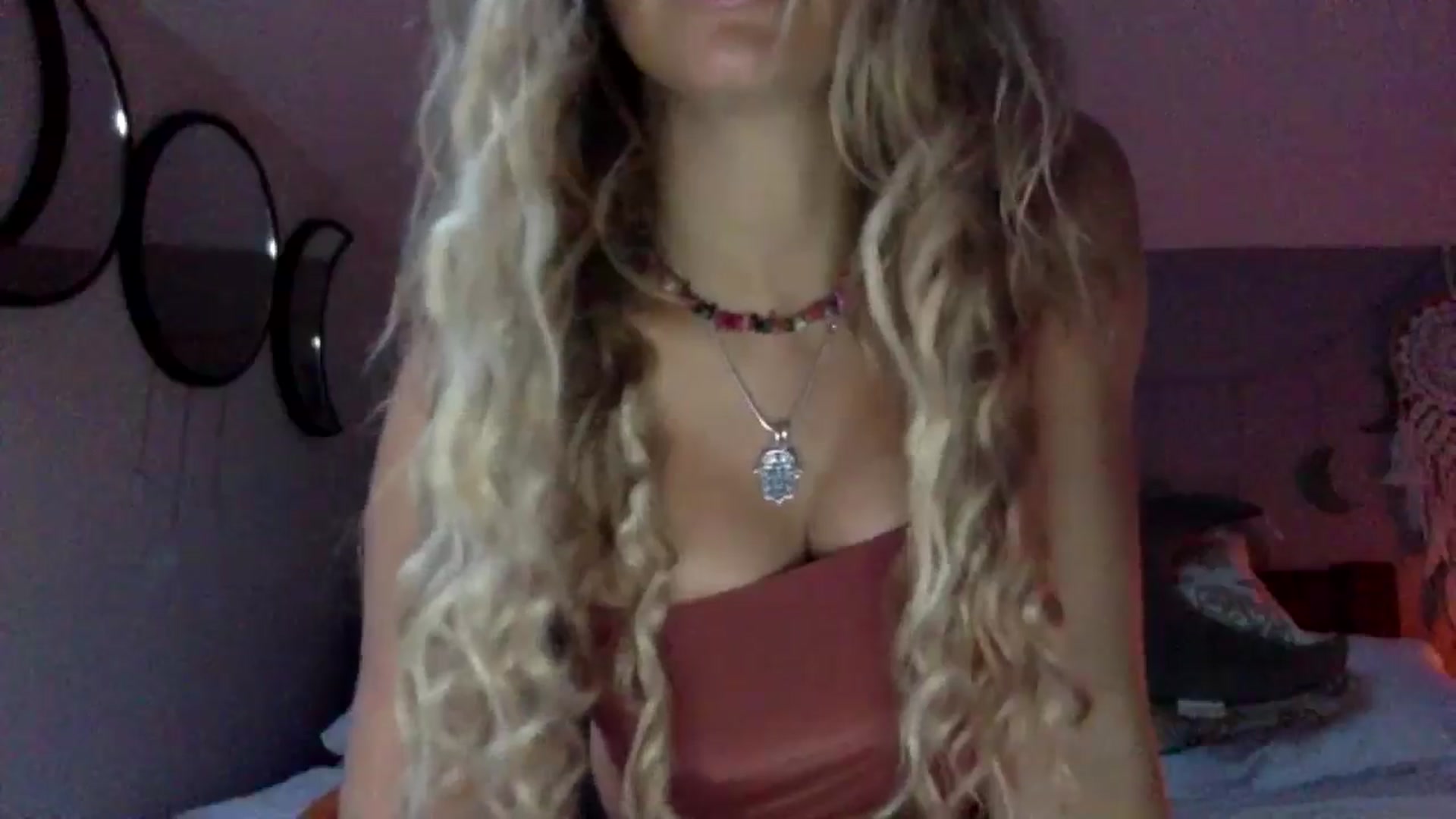 Gallery image thumbnail from Angeleska's myfreecams stream on, 08/17/2024, 19:31 image 10 of 20