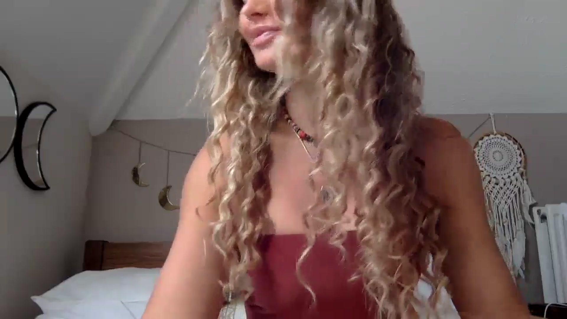 Gallery image thumbnail from Angeleska's myfreecams stream on, 09/14/2024, 12:03 image 2 of 20