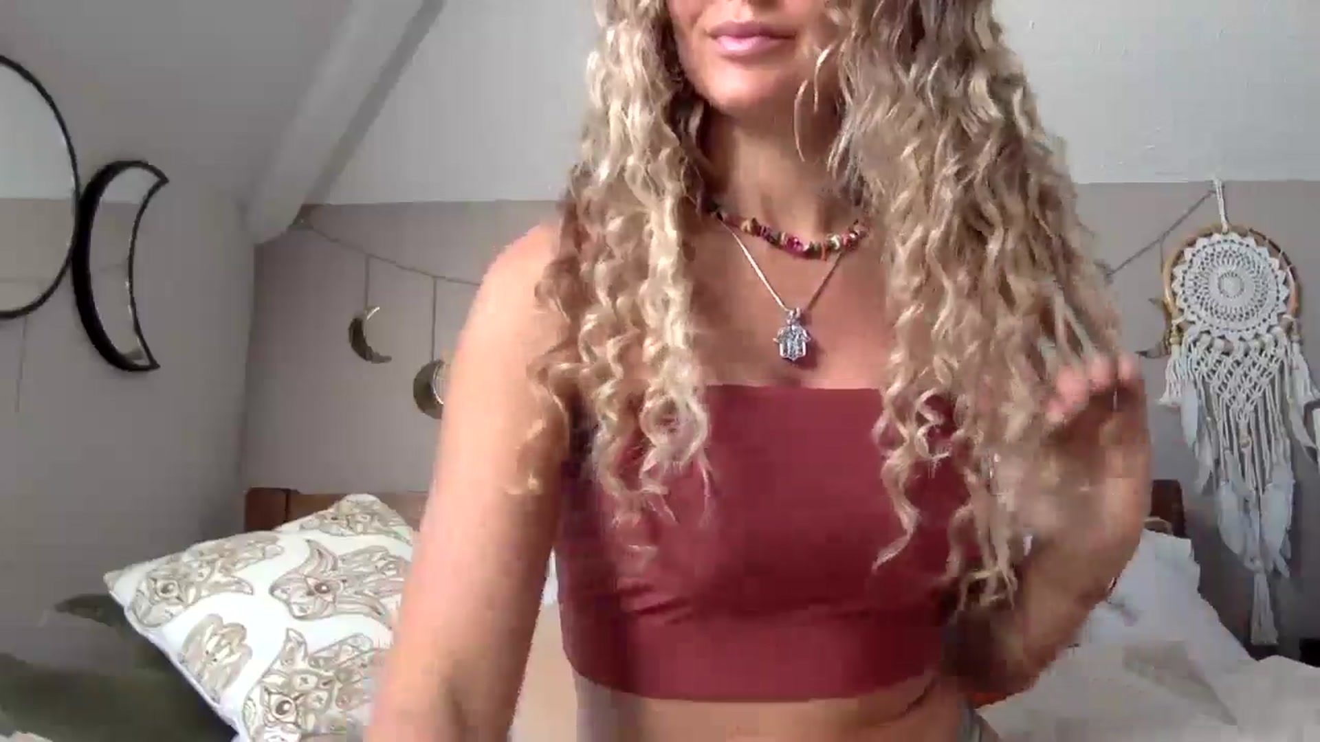 Gallery image thumbnail from Angeleska's myfreecams stream on, 09/14/2024, 14:05 image 9 of 20