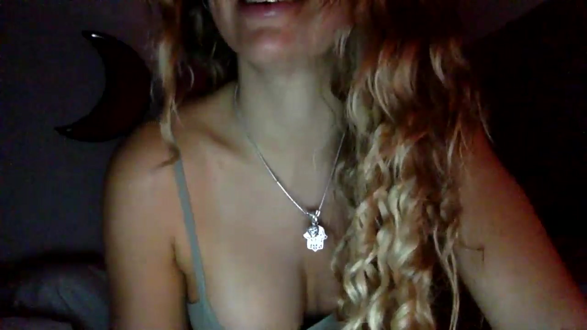 Gallery image thumbnail from Angeleska's myfreecams stream on, 09/16/2024, 01:29 image 3 of 20