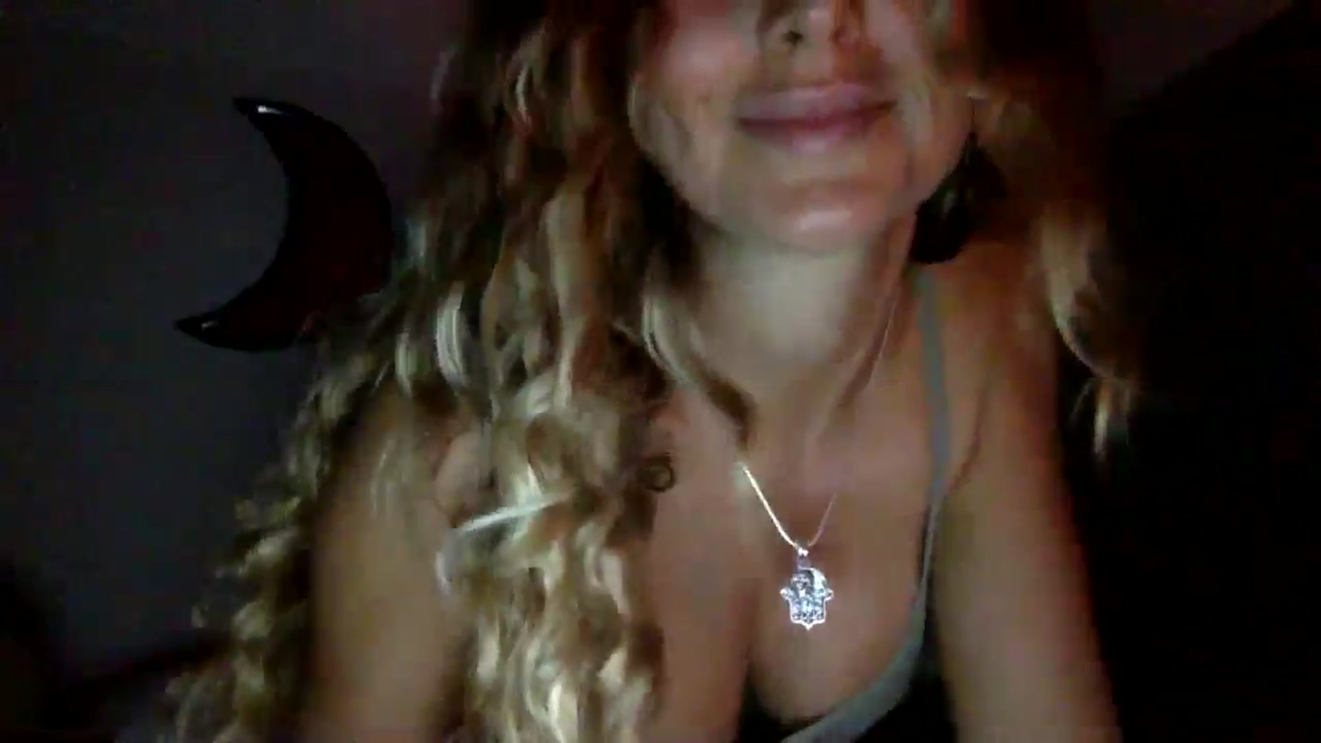 Gallery image thumbnail from Angeleska's myfreecams stream on, 09/16/2024, 02:15 image 19 of 20