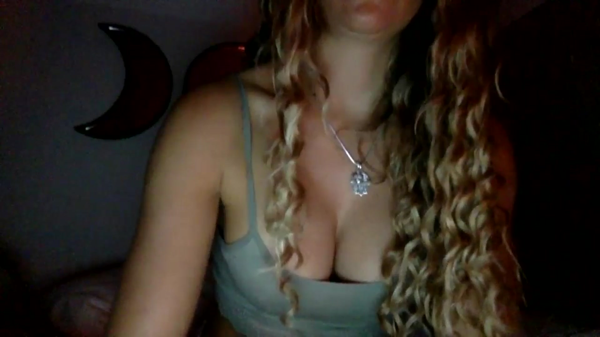 Gallery image thumbnail from Angeleska's myfreecams stream on, 09/16/2024, 02:15 image 15 of 20