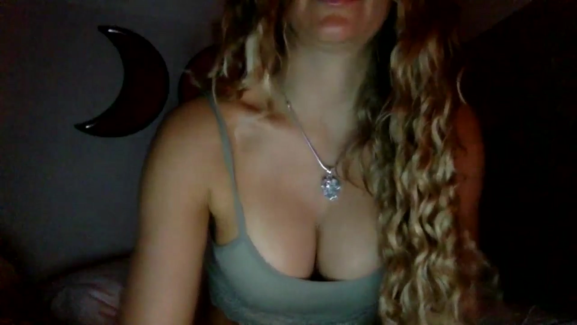 Gallery image thumbnail from Angeleska's myfreecams stream on, 09/16/2024, 02:15 image 9 of 20