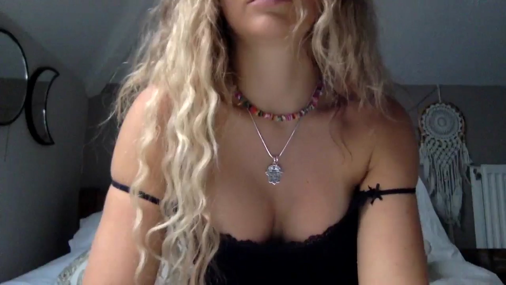 Gallery image thumbnail from Angeleska's myfreecams stream on, 09/24/2024, 17:17 image 19 of 20