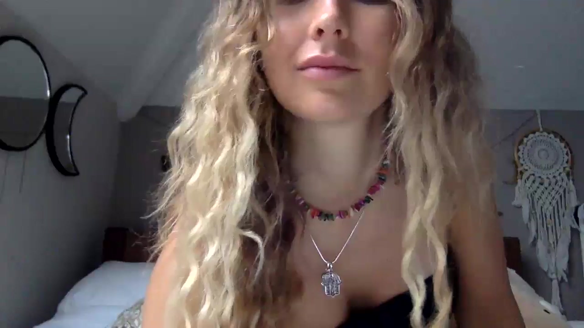 Gallery image thumbnail from Angeleska's myfreecams stream on, 11/03/2024, 10:53 image 9 of 20