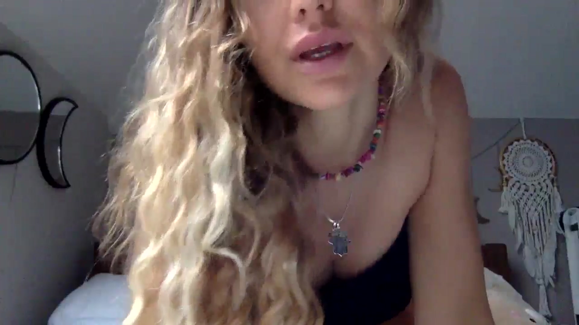 Gallery image thumbnail from Angeleska's myfreecams stream on, 11/03/2024, 10:53 image 6 of 20
