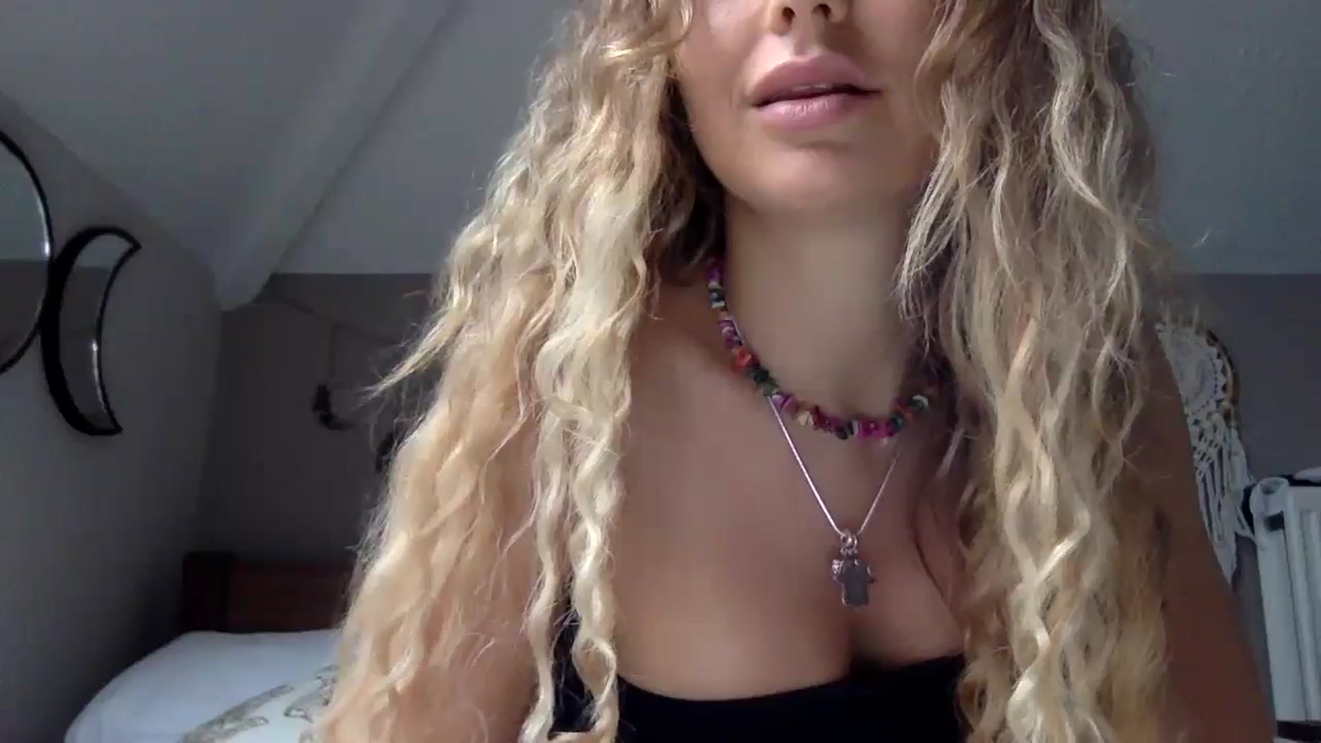 Gallery image thumbnail from Angeleska's myfreecams stream on, 11/03/2024, 12:08 image 6 of 20