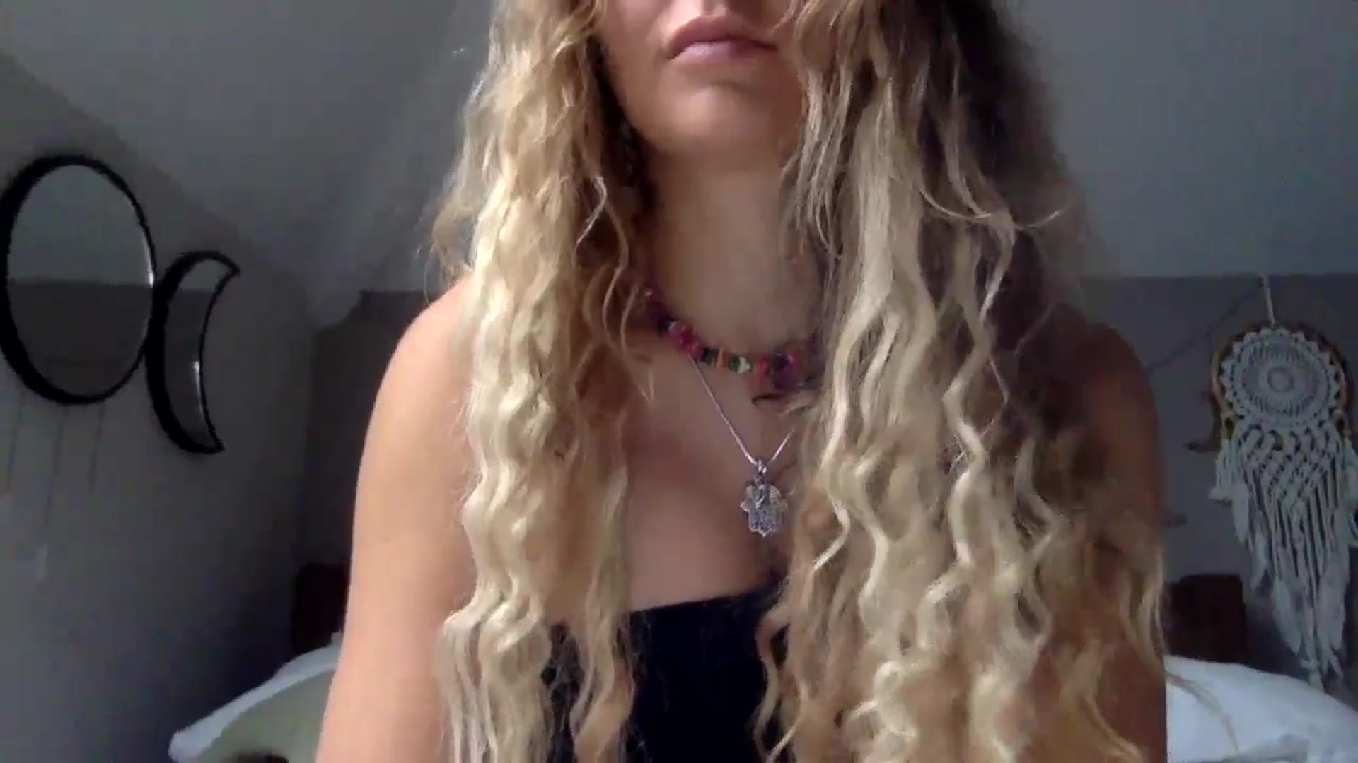 Gallery image thumbnail from Angeleska's myfreecams stream on, 11/04/2024, 15:17 image 16 of 20