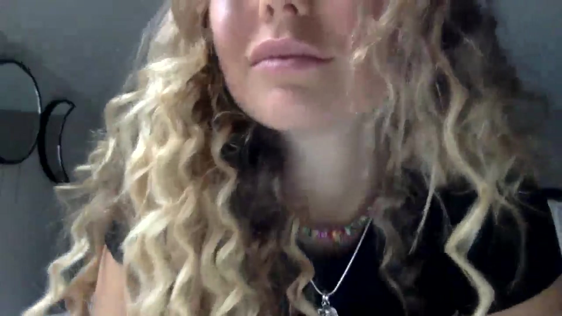 Gallery image thumbnail from Angeleska's myfreecams stream on, 11/08/2024, 14:16 image 7 of 20