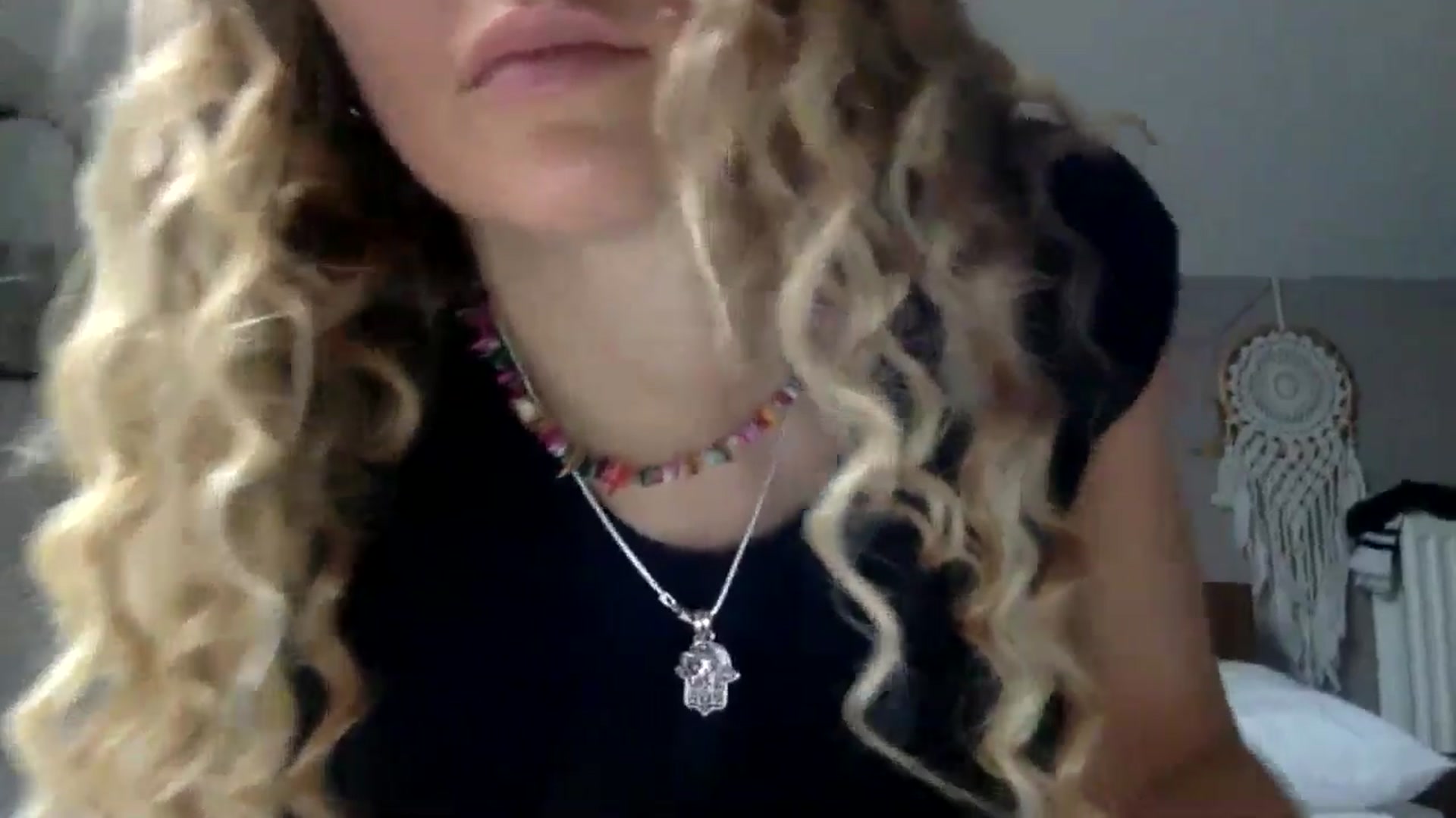 Gallery image thumbnail from Angeleska's myfreecams stream on, 11/08/2024, 14:16 image 12 of 20