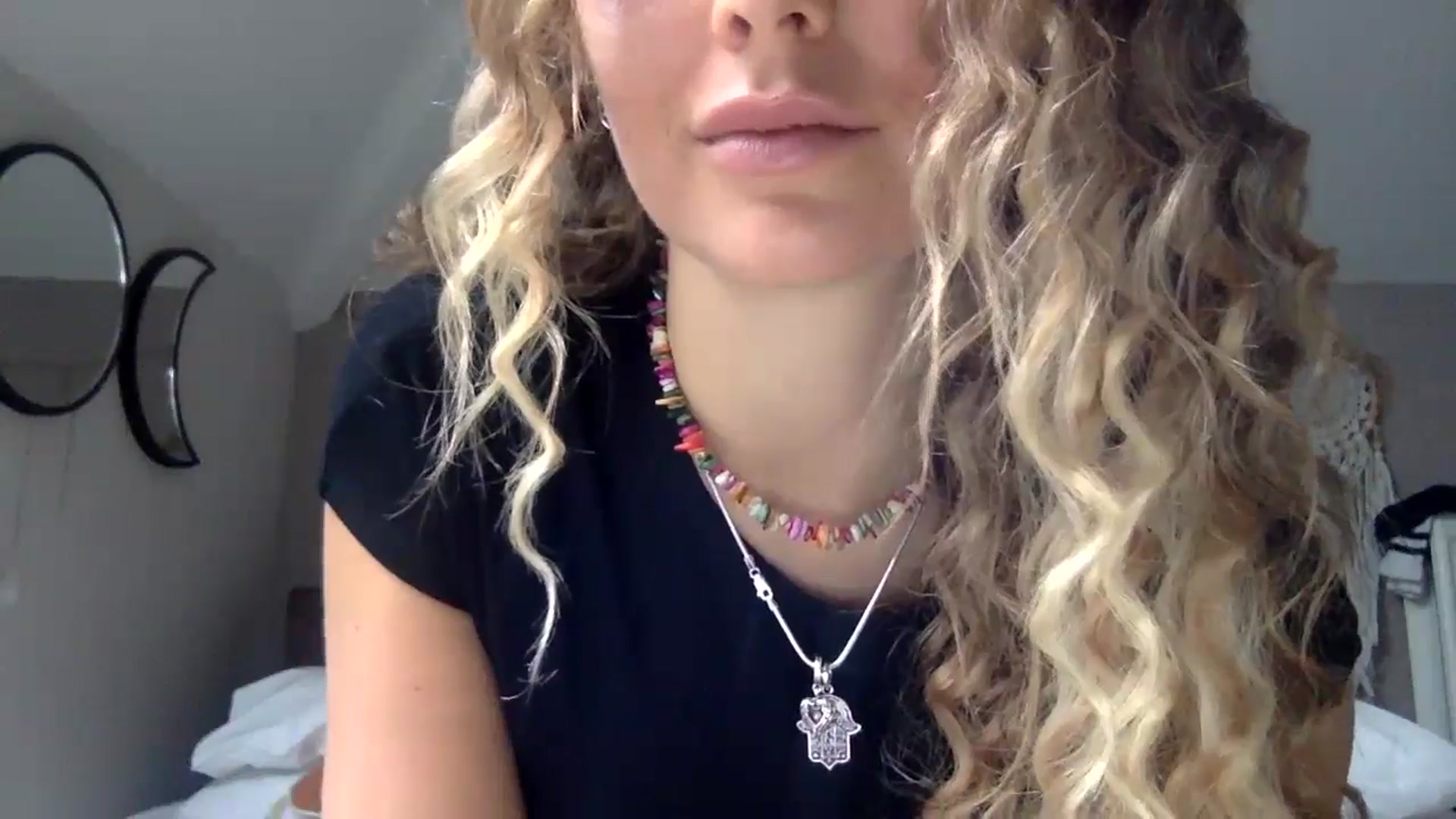 Gallery image thumbnail from Angeleska's myfreecams stream on, 11/08/2024, 14:16 image 14 of 20