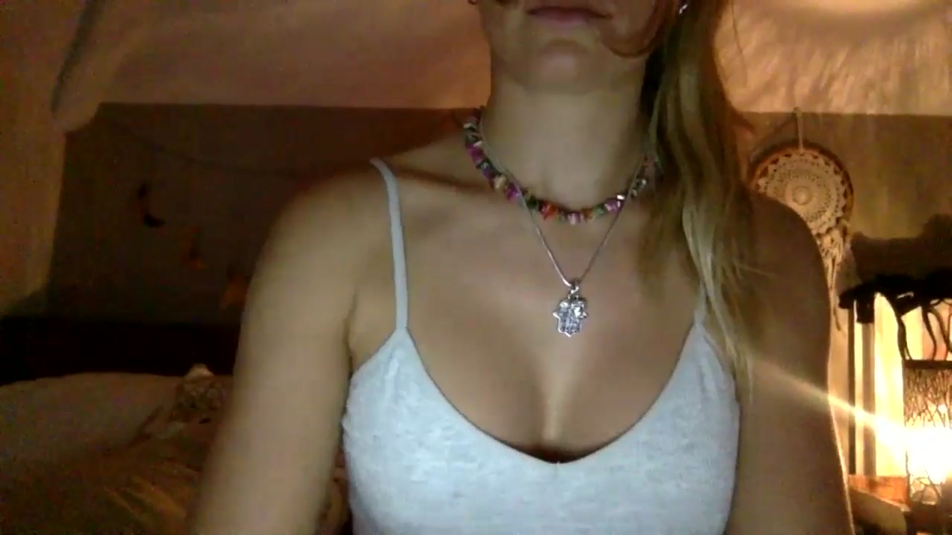 Gallery image thumbnail from Angeleska's myfreecams stream on, 11/19/2024, 21:27 image 3 of 20
