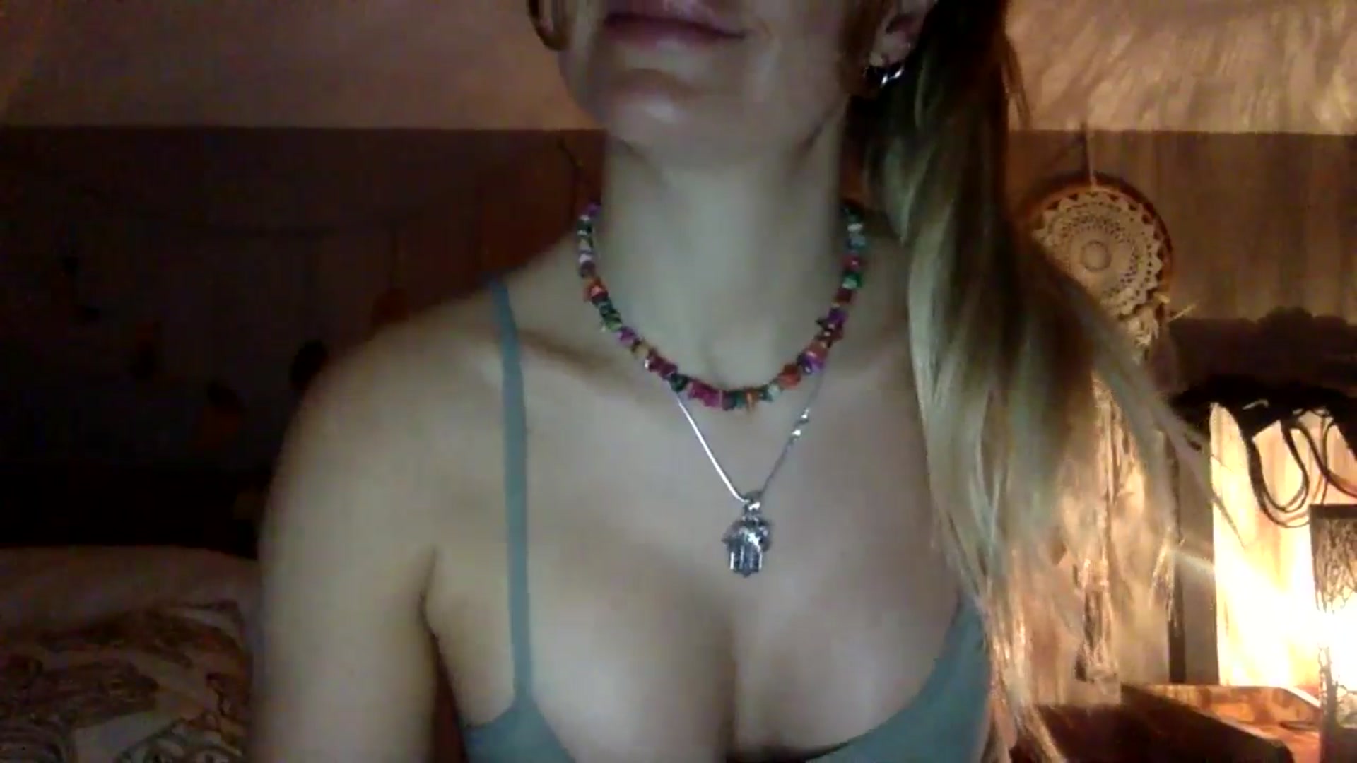 Gallery image thumbnail from Angeleska's myfreecams stream on, 11/20/2024, 18:08 image 20 of 20