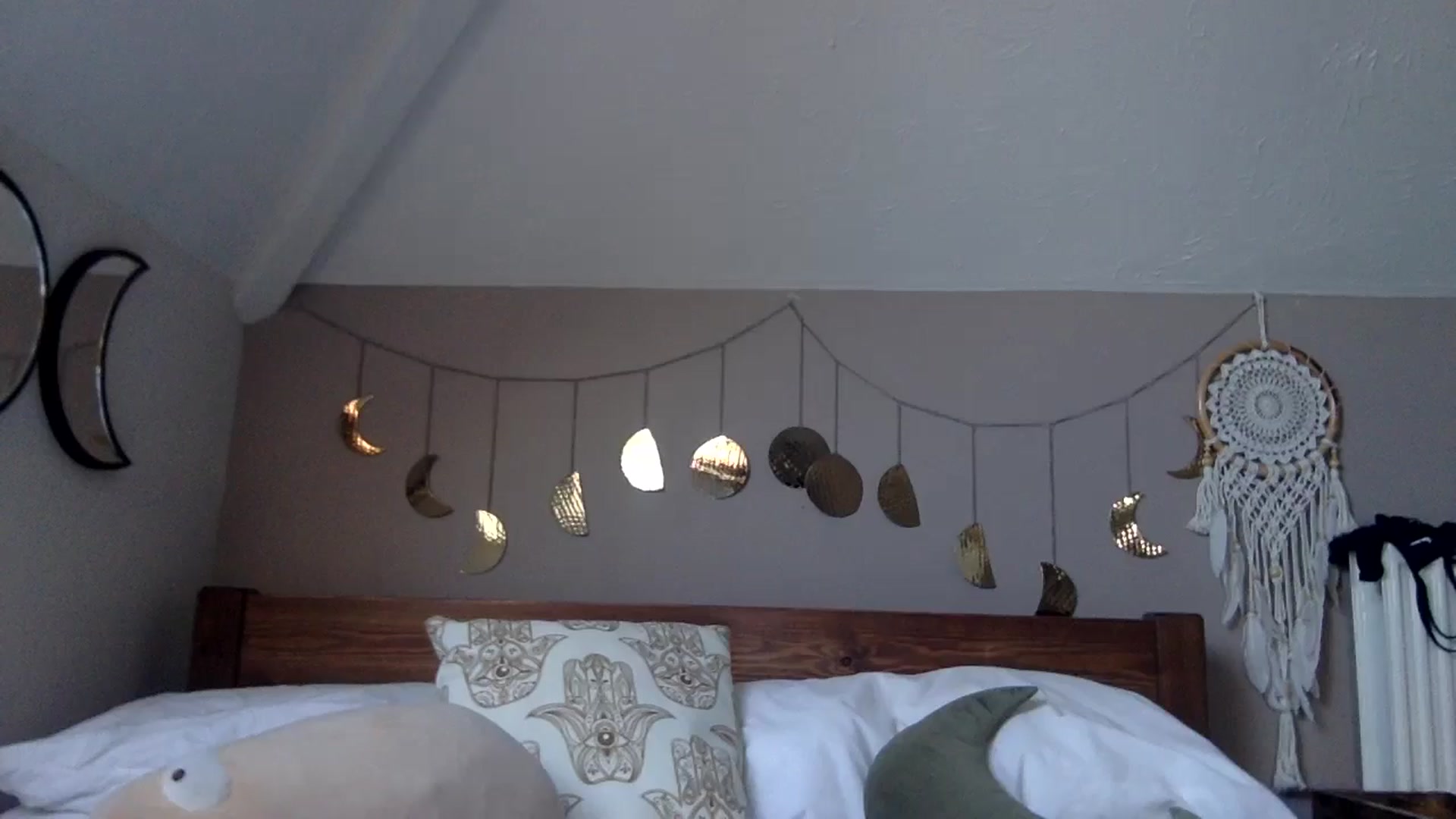 Gallery image thumbnail from Angeleska's myfreecams stream on, 11/22/2024, 13:17 image 13 of 20