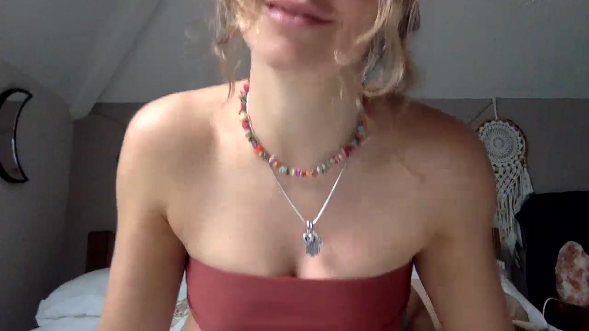 Gallery image thumbnail from Angeleska's myfreecams stream on, 12/17/2024, 14:50 image 9 of 20
