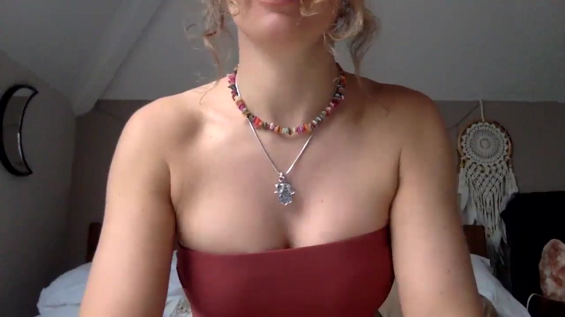 Gallery image thumbnail from Angeleska's myfreecams stream on, 12/17/2024, 14:50 image 17 of 20