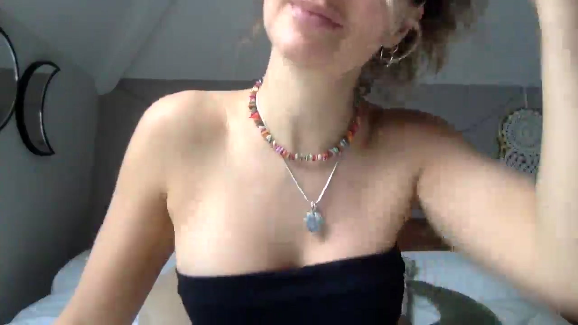 Gallery image thumbnail from Angeleska's myfreecams stream on, 12/20/2024, 13:32 image 3 of 20
