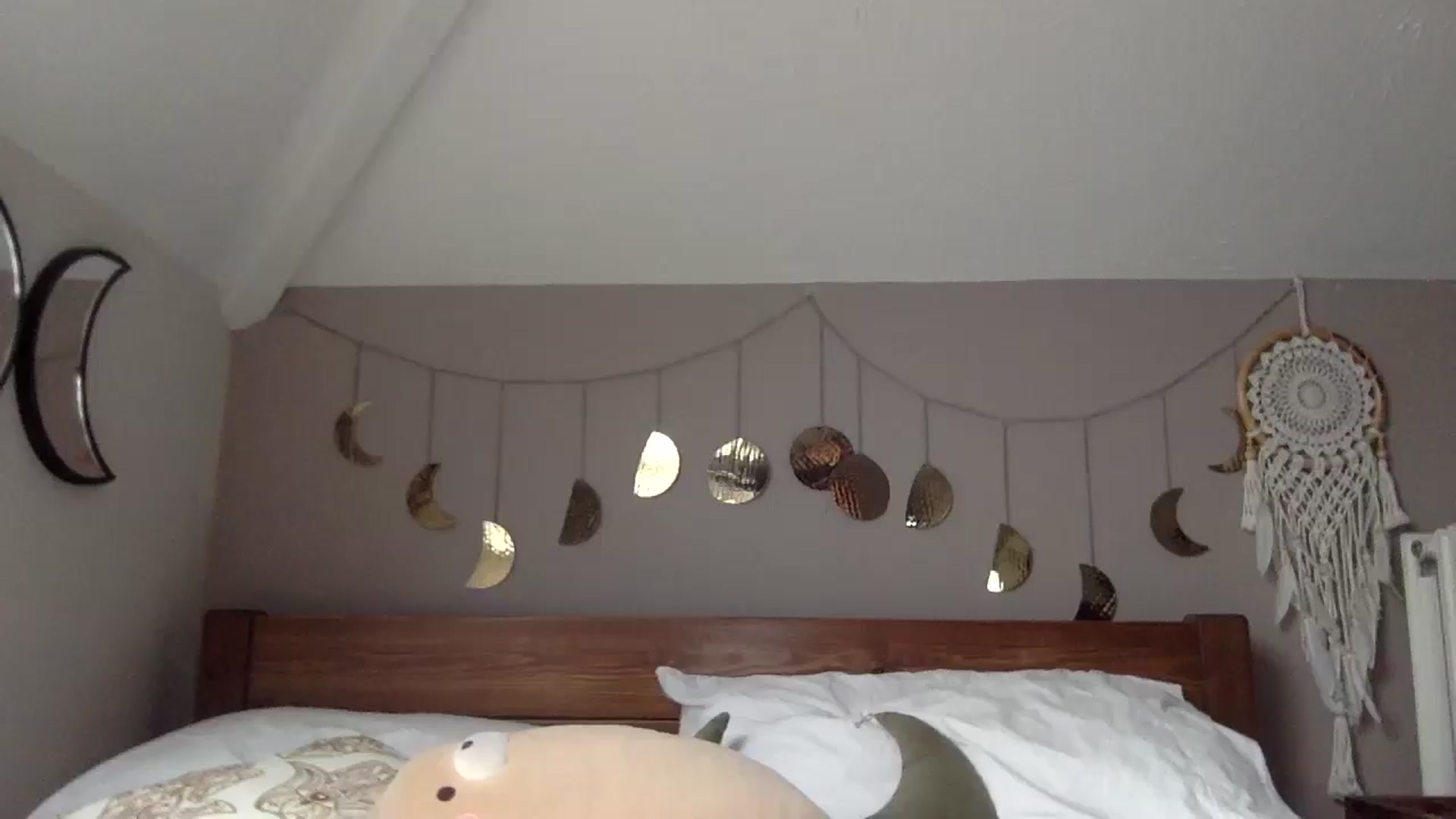 Gallery image thumbnail from Angeleska's myfreecams stream on, 12/28/2024, 13:25 image 19 of 20