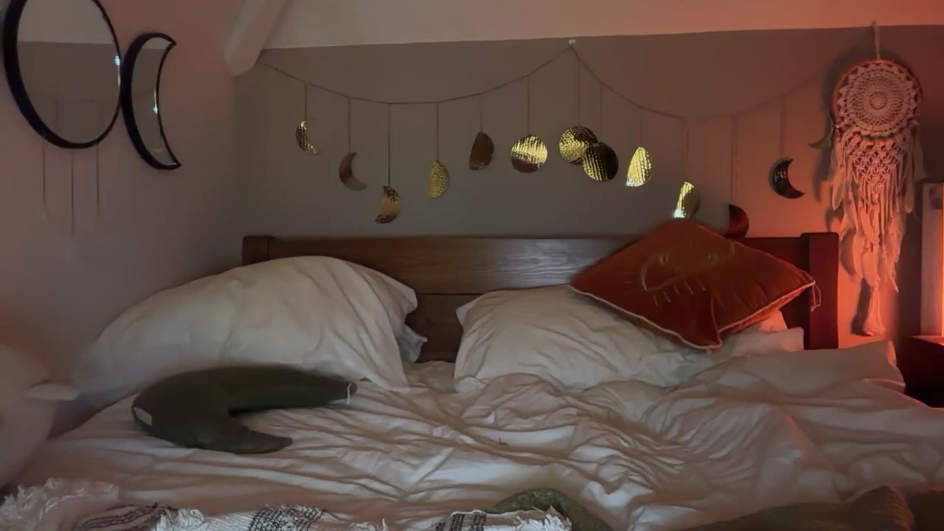 Gallery image thumbnail from Angeleska's myfreecams stream on, 01/01/2025, 20:20 image 20 of 20