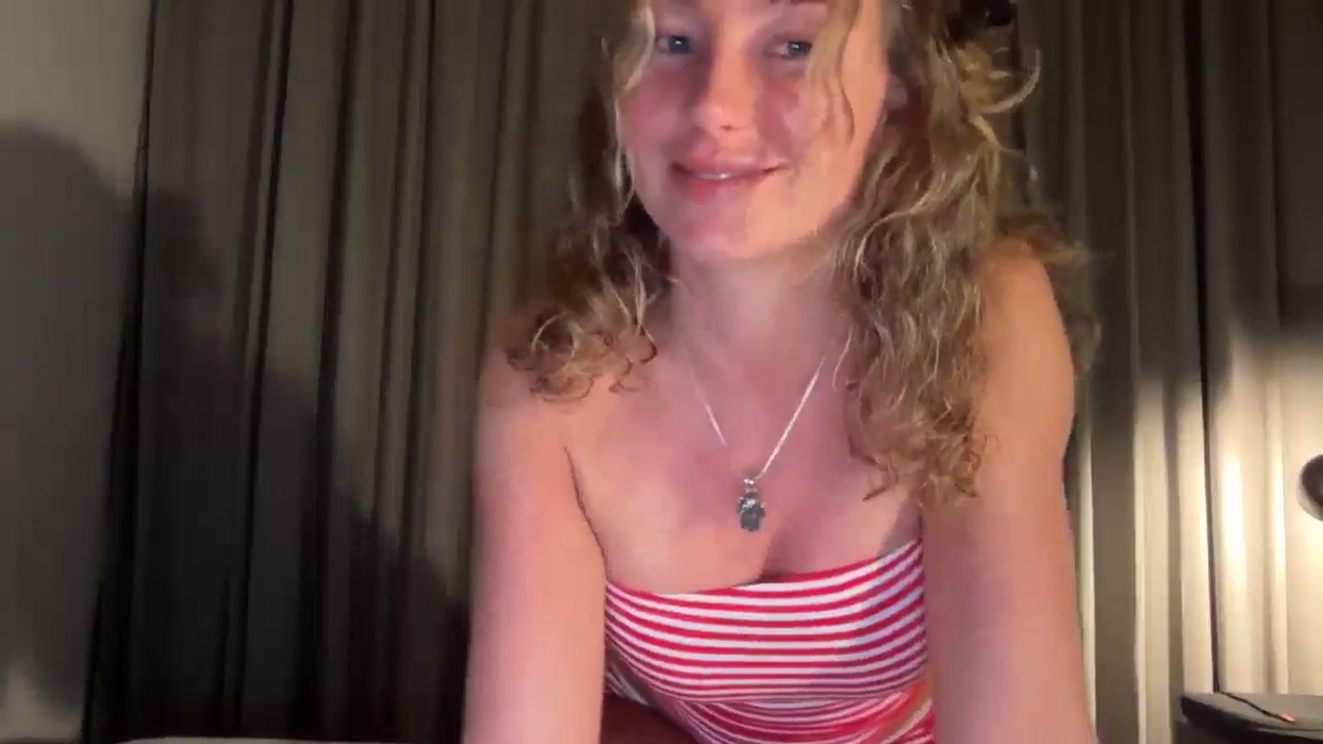 Gallery image thumbnail from Angeleska's myfreecams stream on, 02/08/2025, 16:30 image 2 of 20