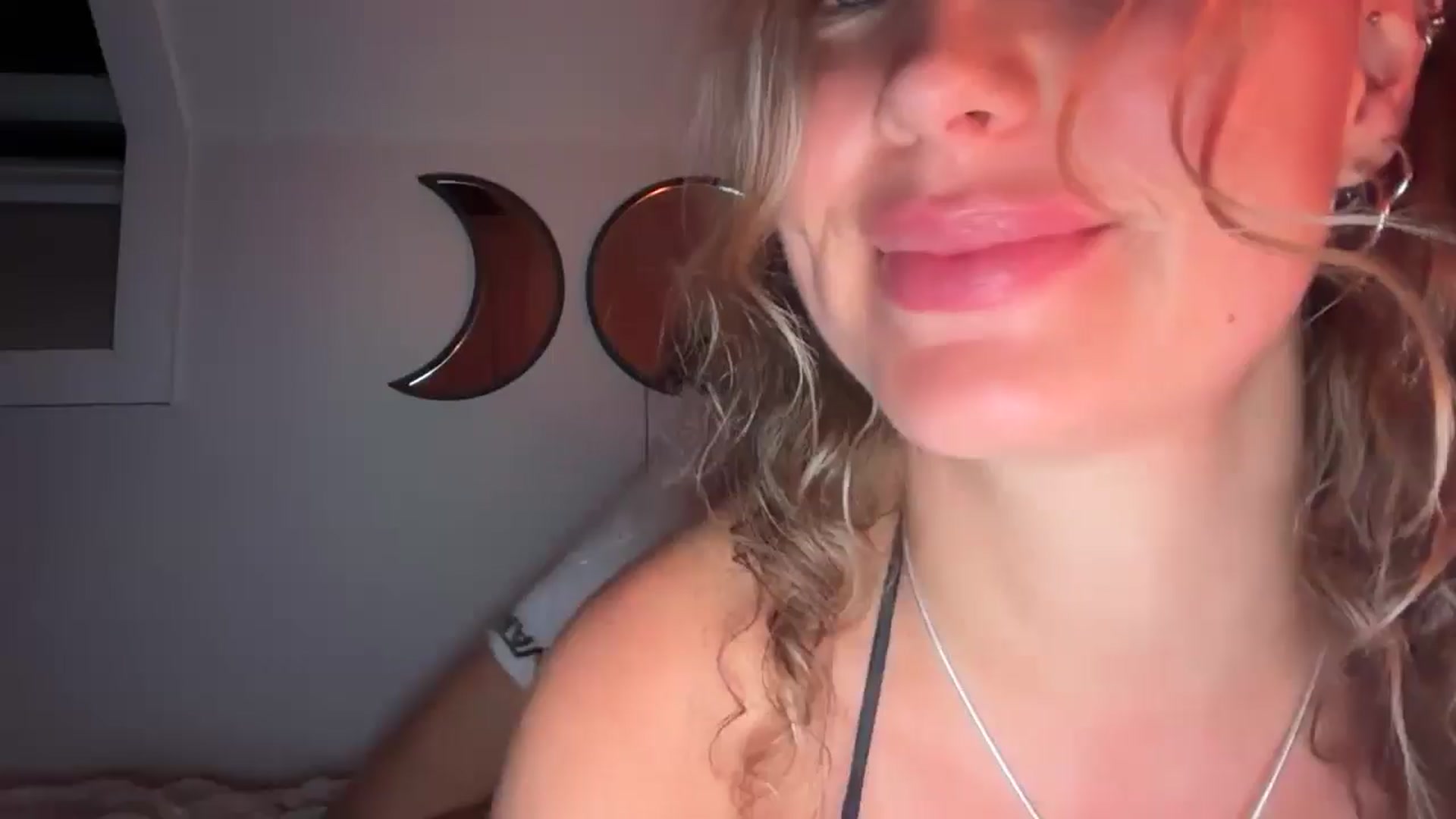 Gallery image thumbnail from Angeleska's myfreecams stream on, 06/06/2025, 23:50 image 13 of 20