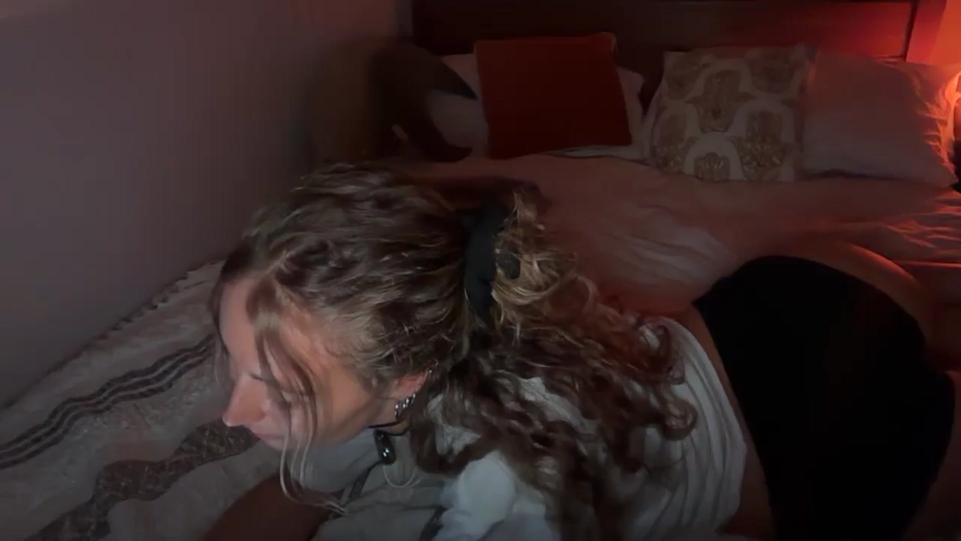 Gallery image thumbnail from Angeleska's myfreecams stream on, 10/11/2025, 21:59 image 6 of 20