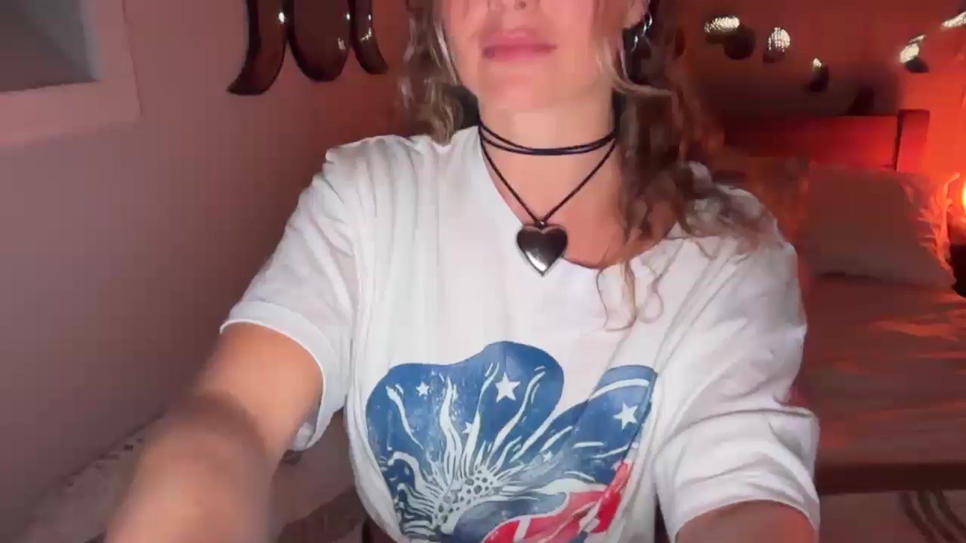Gallery image thumbnail from Angeleska's myfreecams stream on, 10/11/2025, 21:59 image 15 of 20