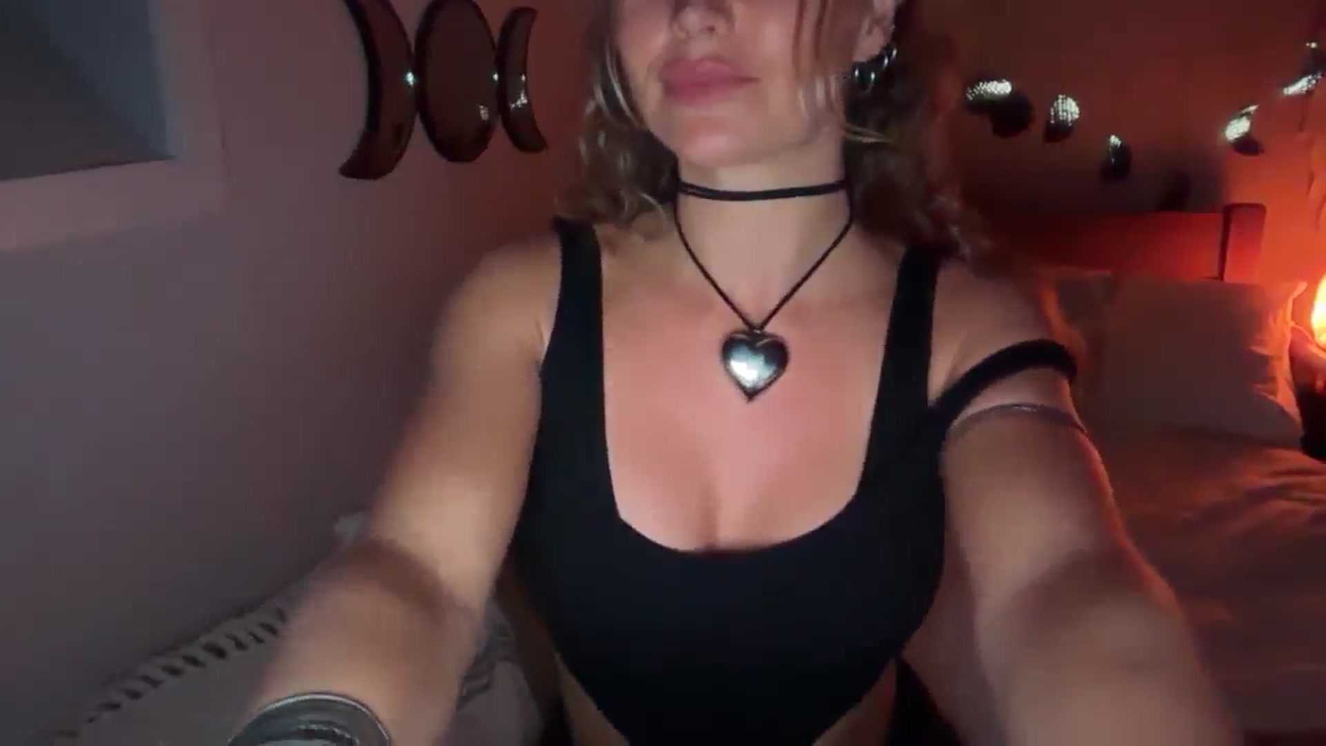 Gallery image thumbnail from Angeleska's myfreecams stream on, 10/11/2025, 22:58 image 11 of 20