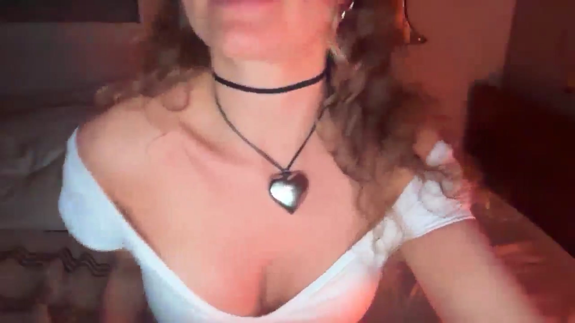 Gallery image thumbnail from Angeleska's myfreecams stream on, 10/17/2025, 23:45 image 12 of 20