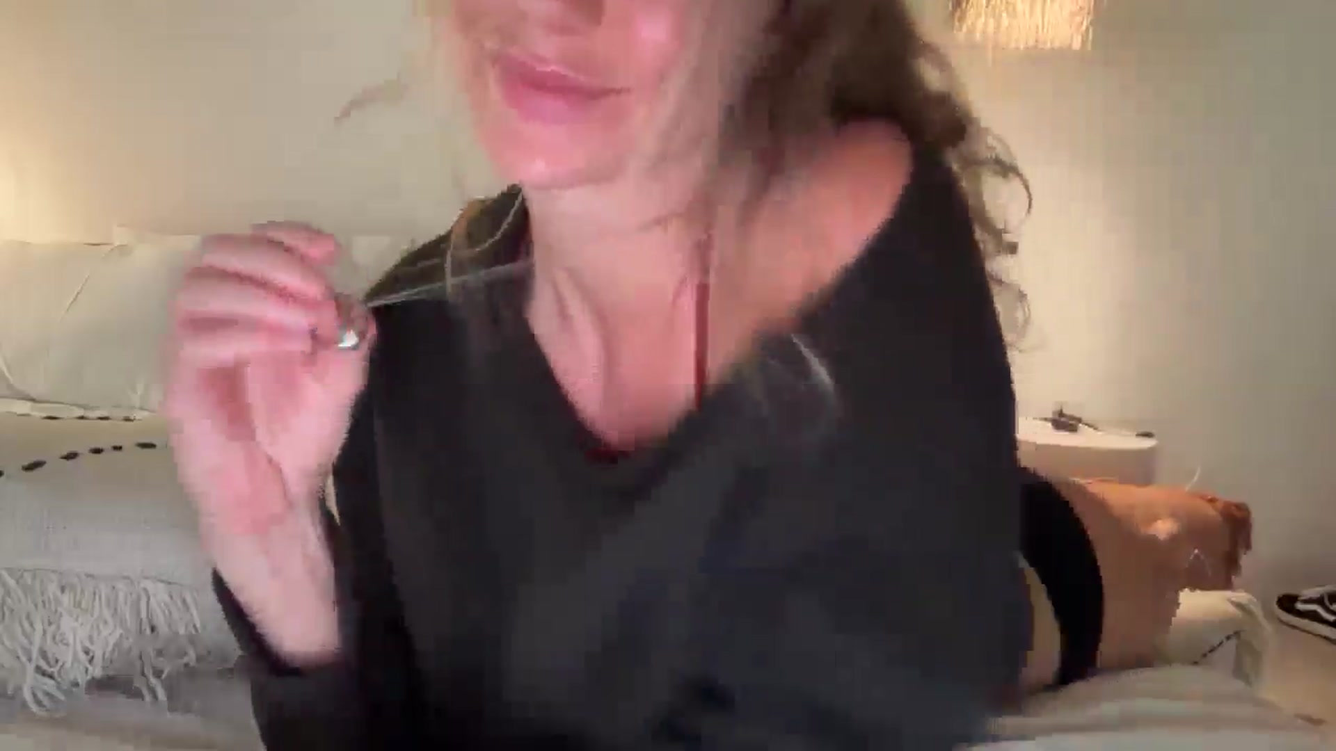 Gallery image thumbnail from Angeleska's myfreecams stream on, 11/07/2025, 02:08 image 19 of 20