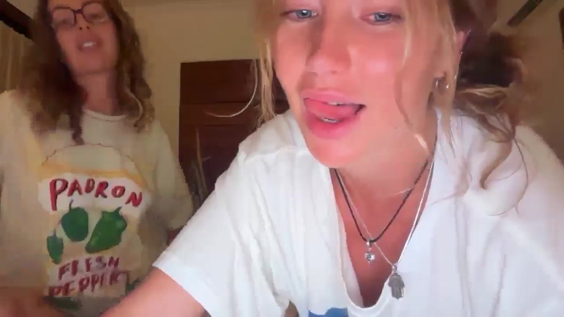 Gallery image thumbnail from Angeleska's myfreecams stream on, 12/13/2025, 14:33 image 5 of 20