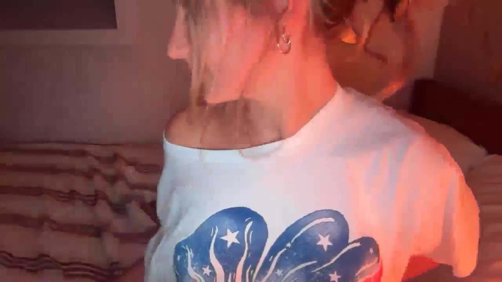 Gallery image thumbnail from Angeleska's myfreecams stream on, 01/04/2026, 21:12 image 14 of 20