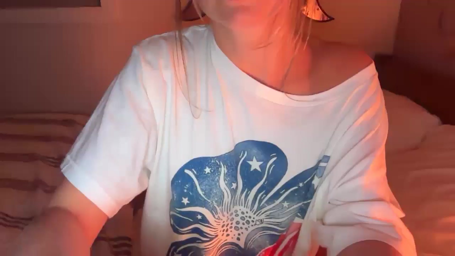 Gallery image thumbnail from Angeleska's myfreecams stream on, 01/04/2026, 21:12 image 12 of 20