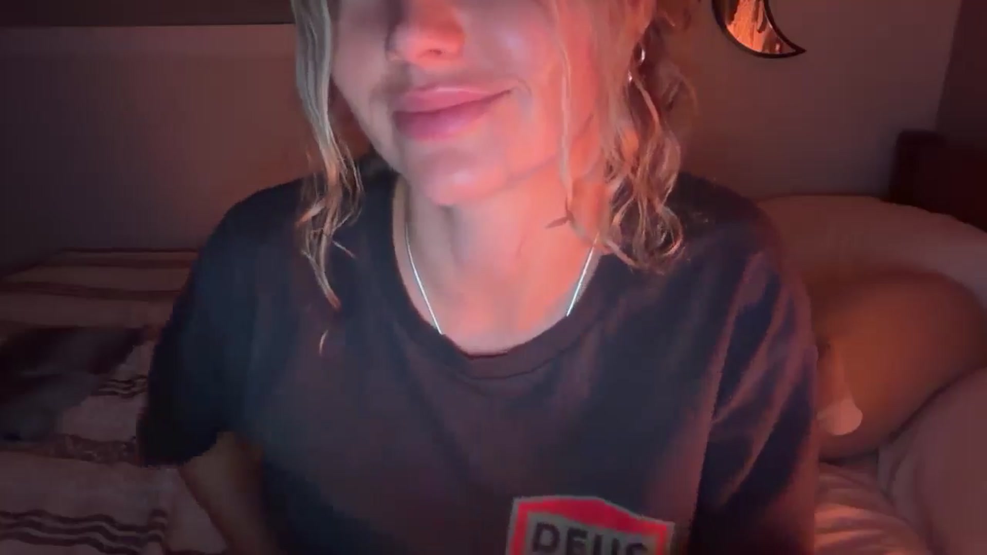 Gallery image thumbnail from Angeleska's myfreecams stream on, 01/05/2026, 23:32 image 10 of 20
