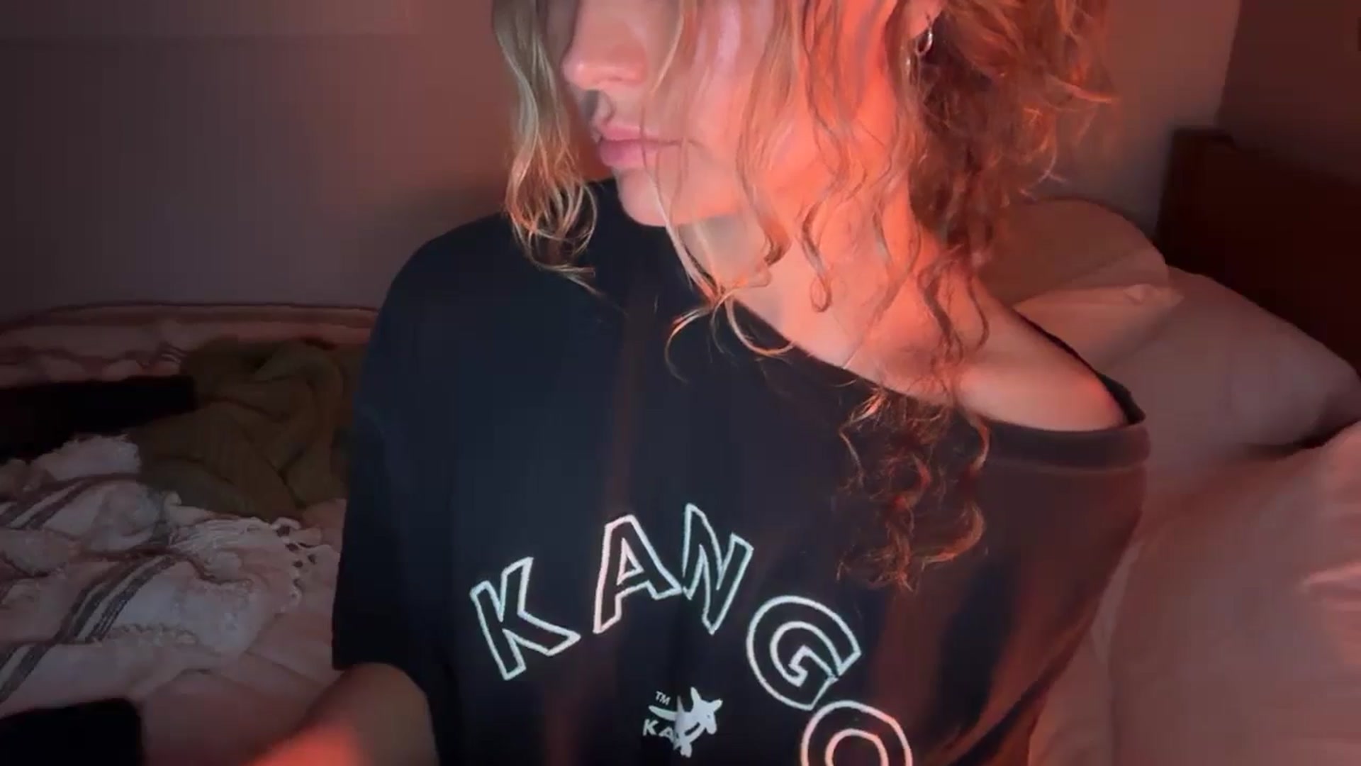 Gallery image thumbnail from Angeleska's myfreecams stream on, 01/09/2026, 23:18 image 14 of 20