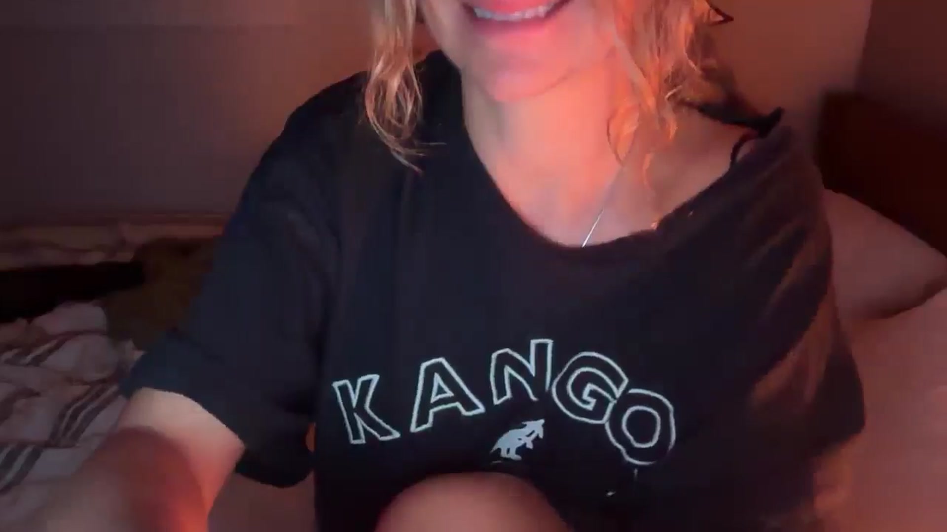 Gallery image thumbnail from Angeleska's myfreecams stream on, 01/09/2026, 23:18 image 11 of 20