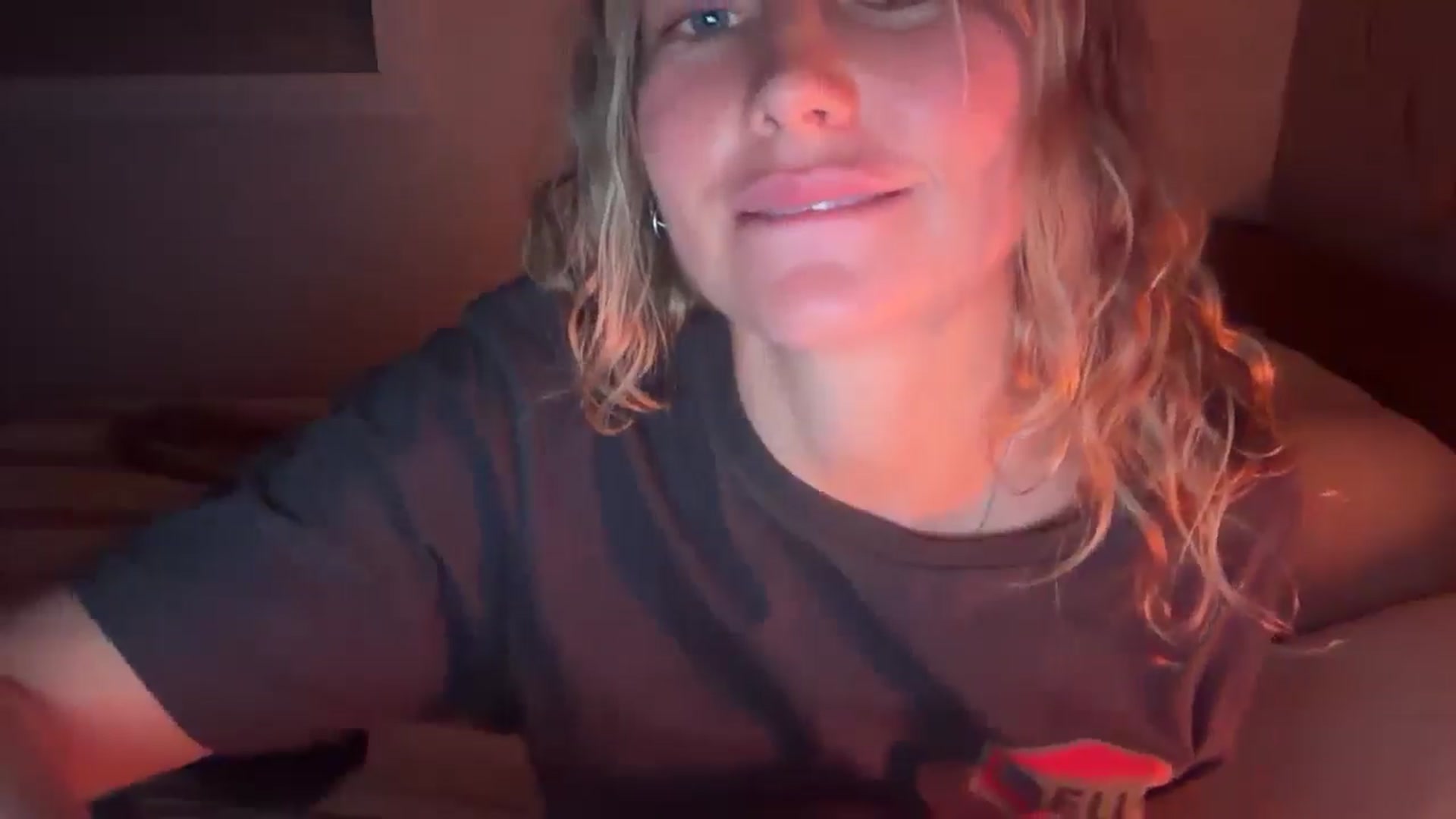 Gallery image thumbnail from Angeleska's myfreecams stream on, 01/20/2026, 20:29 image 12 of 20