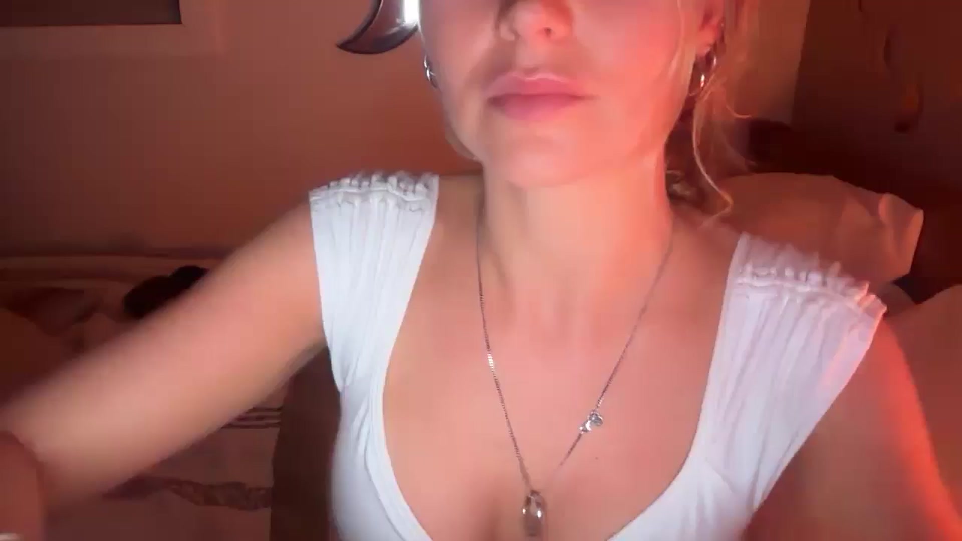 Gallery image thumbnail from Angeleska's myfreecams stream on, 01/24/2026, 22:54 image 13 of 20