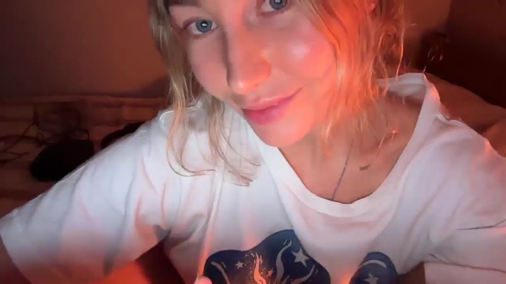 Gallery image thumbnail from Angeleska's myfreecams stream on, 02/13/2026, 23:44 image 3 of 20