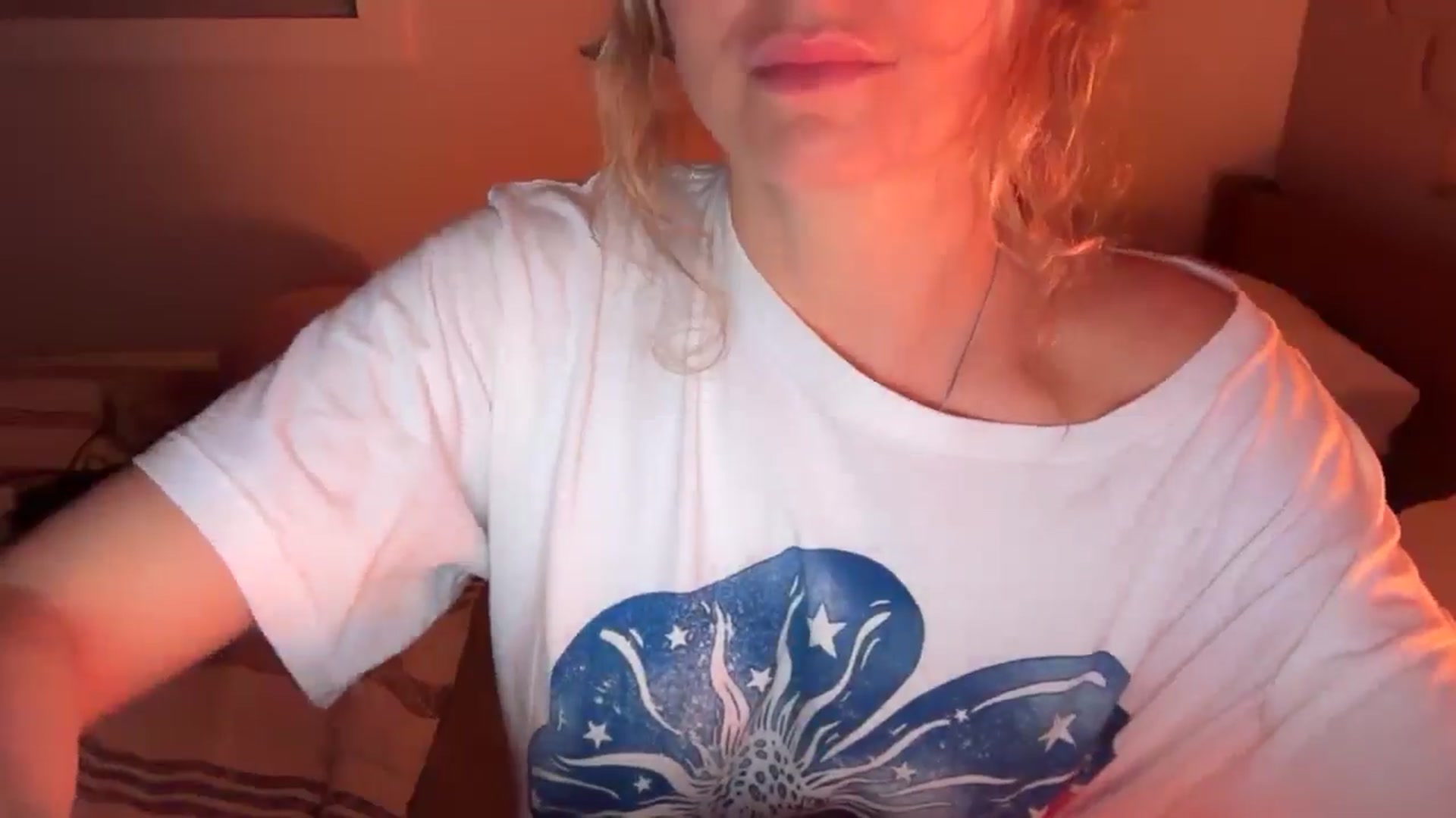 Gallery image thumbnail from Angeleska's myfreecams stream on, 02/13/2026, 23:44 image 10 of 20