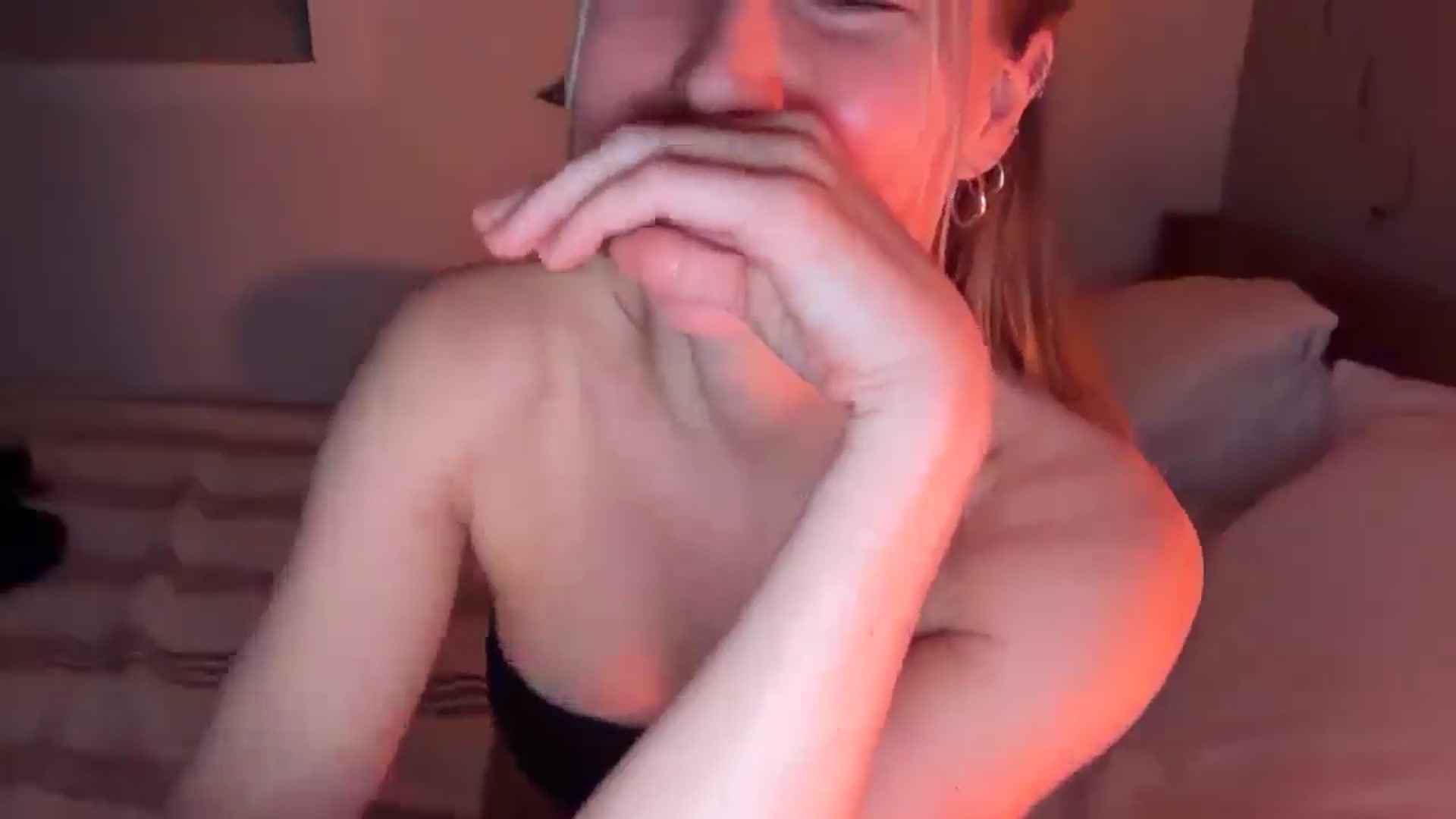 Gallery image thumbnail from Angeleska's myfreecams stream on, 02/16/2026, 22:16 image 19 of 20