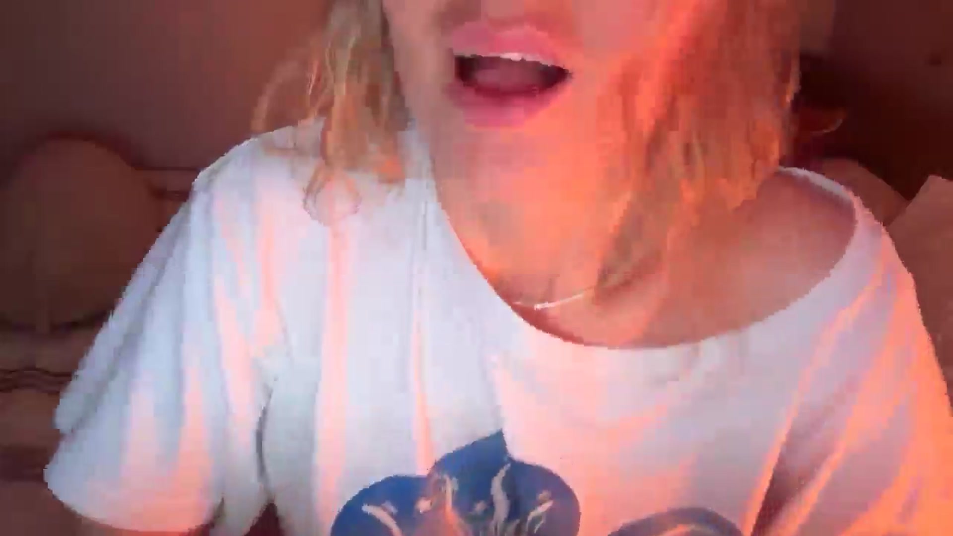 Gallery image thumbnail from Angeleska's myfreecams stream on, 02/19/2026, 20:35 image 10 of 20