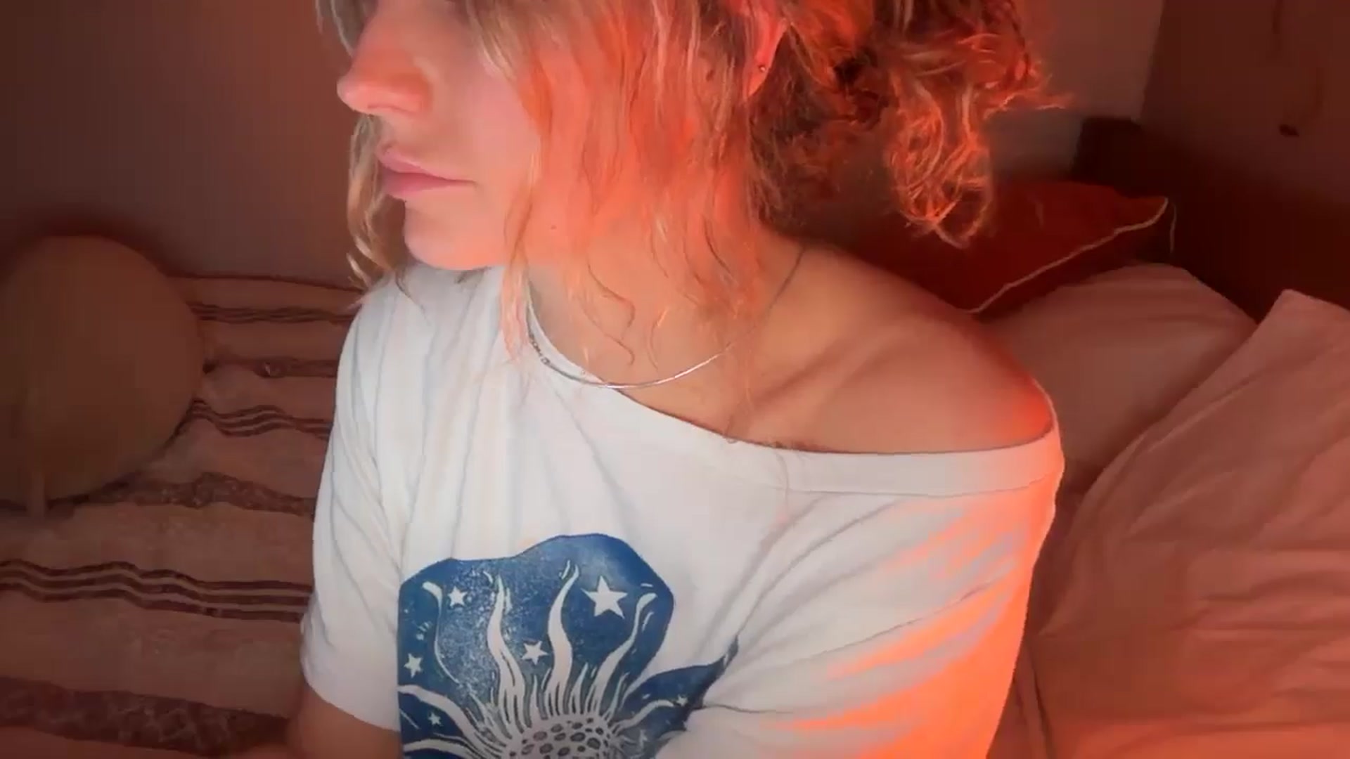 Gallery image thumbnail from Angeleska's myfreecams stream on, 02/19/2026, 20:35 image 19 of 20