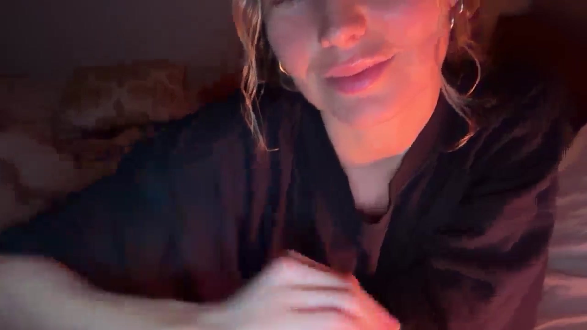 Gallery image thumbnail from Angeleska's myfreecams stream on, 02/20/2026, 22:27 image 12 of 20