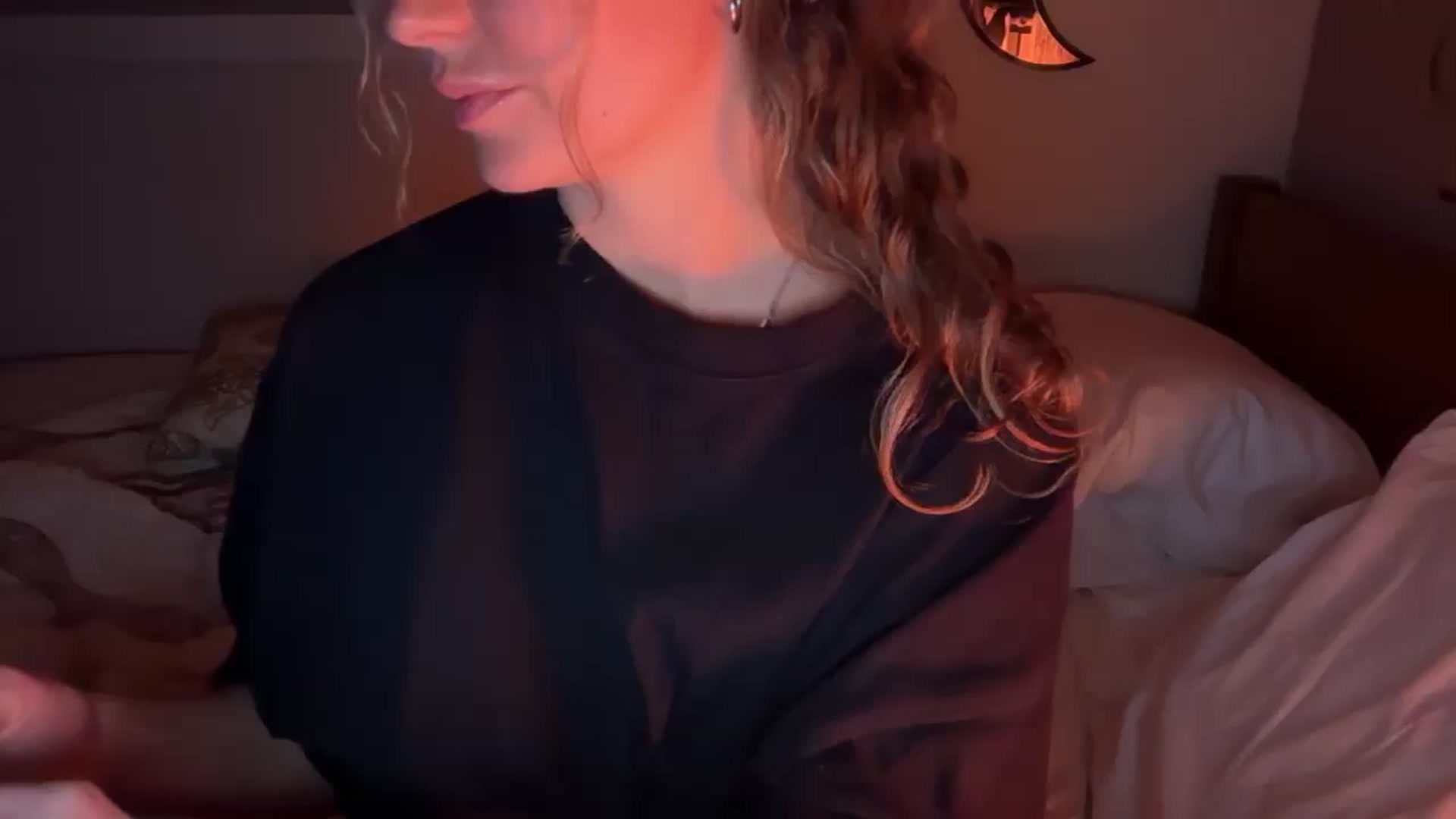 Gallery image thumbnail from Angeleska's myfreecams stream on, 02/20/2026, 22:27 image 15 of 20