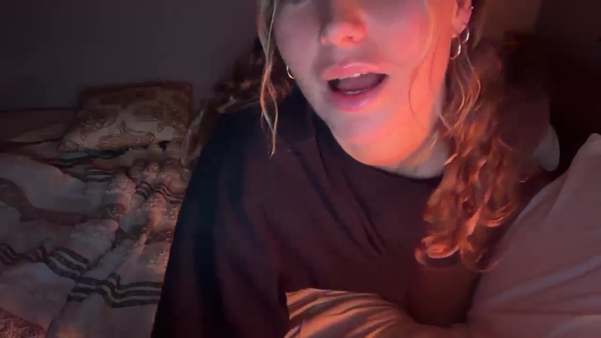 Gallery image thumbnail from Angeleska's myfreecams stream on, 02/20/2026, 22:27 image 7 of 20