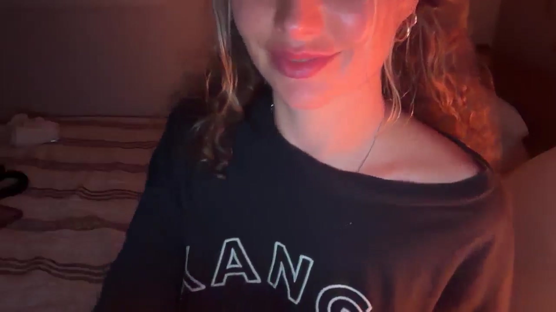 Gallery image thumbnail from Angeleska's myfreecams stream on, 02/22/2026, 02:10 image 10 of 20