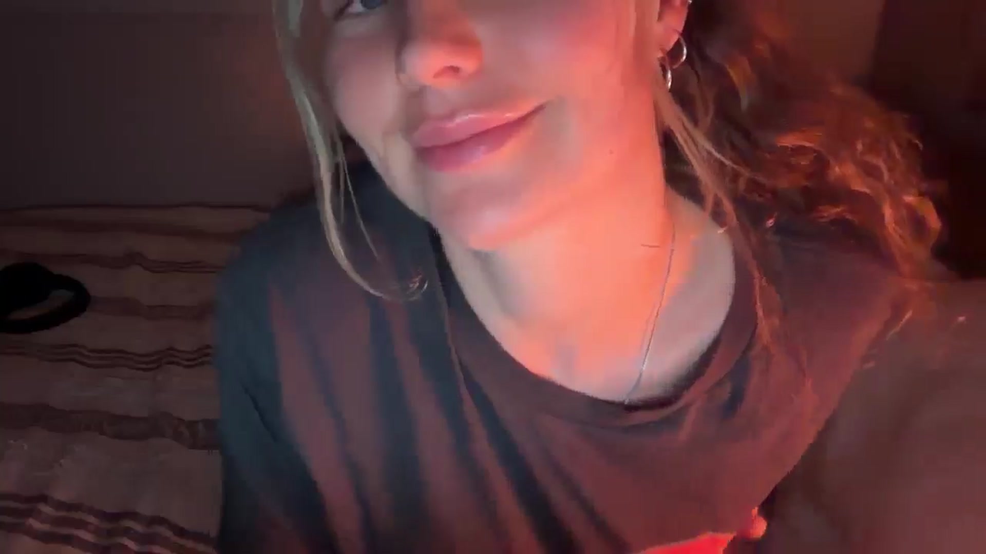 Gallery image thumbnail from Angeleska's myfreecams stream on, 02/22/2026, 22:37 image 7 of 20