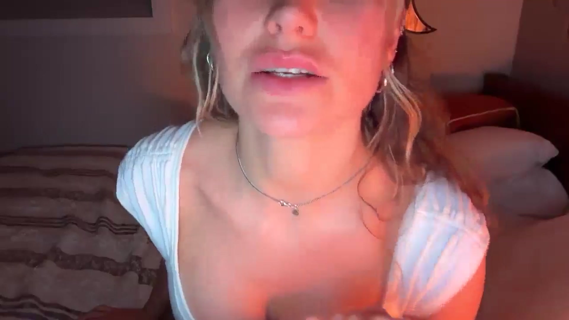 Gallery image thumbnail from Angeleska's myfreecams stream on, 02/23/2026, 22:02 image 10 of 20